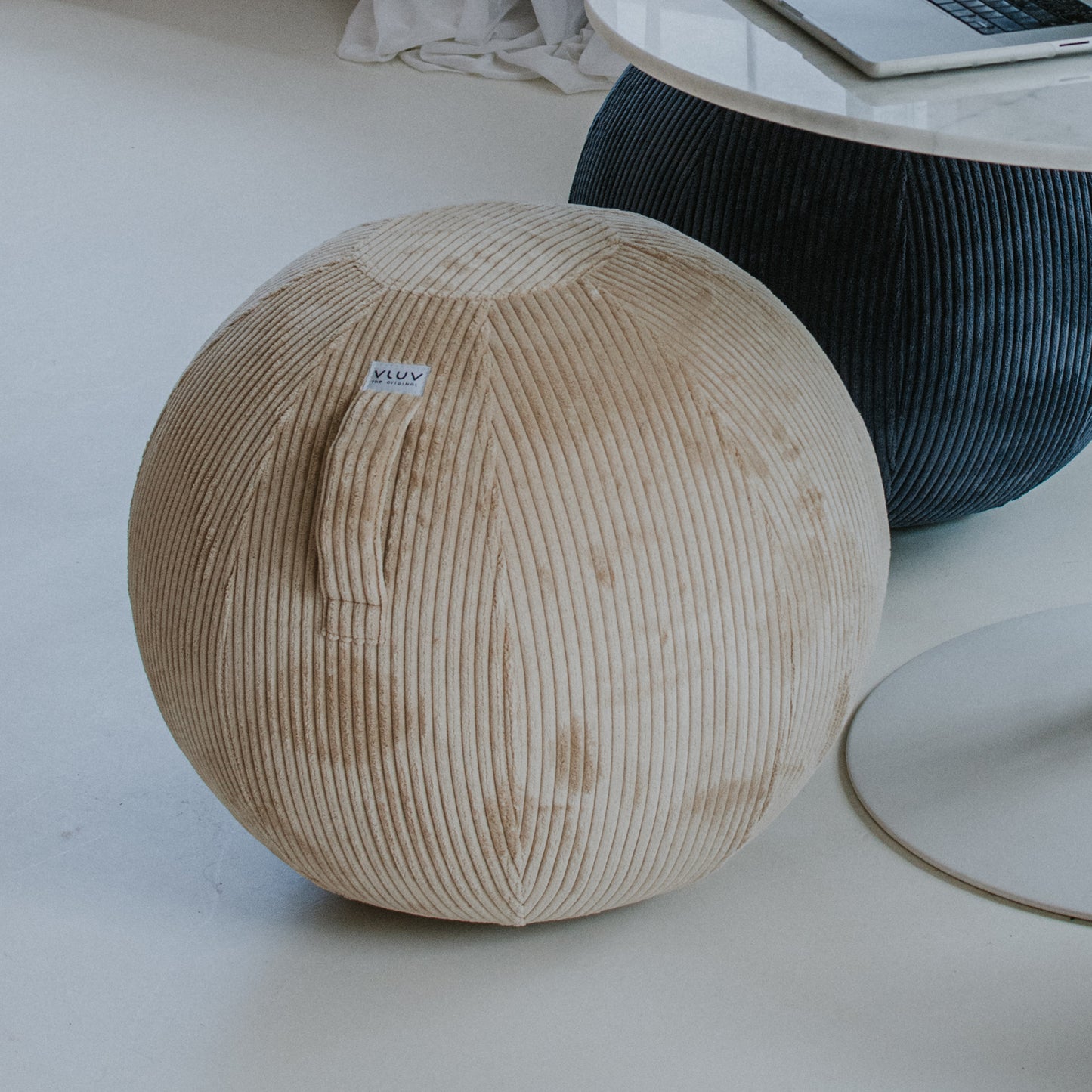 BALLON D'ASSISE LIP - TISSU VELOURS