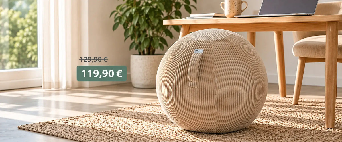 Ballon d'assise LIP dans un intérieur lumineux, en promotion.